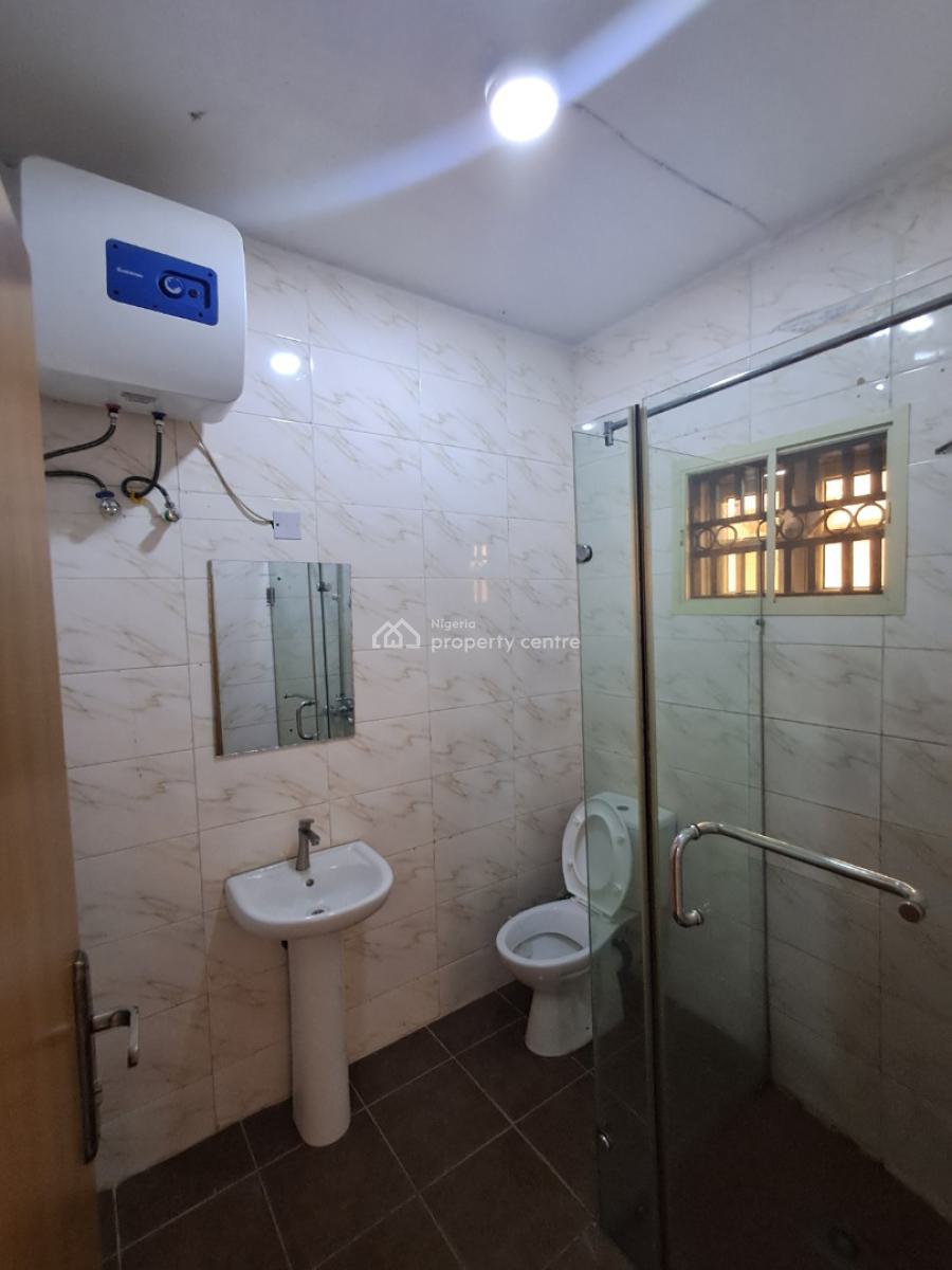Standard & Sharp 2 Bedrooms Flat, Gra Phase 2, Magodo, Lagos, Flat / Apartment for Rent