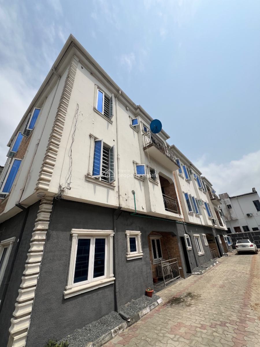 Well Built 3 Bedroom Apartment, Orchid Road, Lekki, Lagos, Flat / Apartment for Rent
