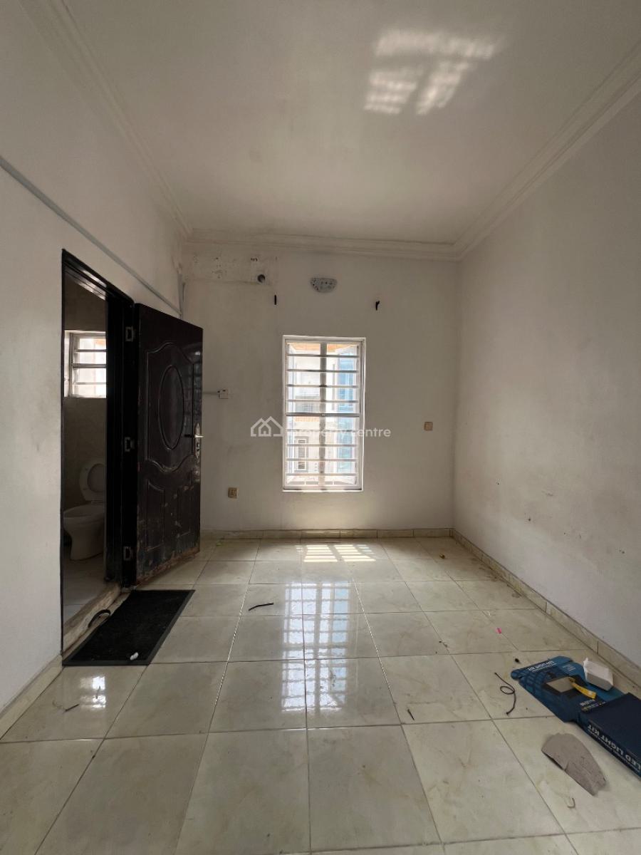 Well Built 3 Bedroom Apartment, Orchid Road, Lekki, Lagos, Flat / Apartment for Rent