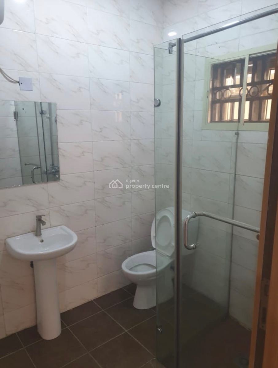 2 Bedroom Ensuite Flat in a Serene Environment, Gra Phase 2, Magodo, Lagos, Flat / Apartment for Rent