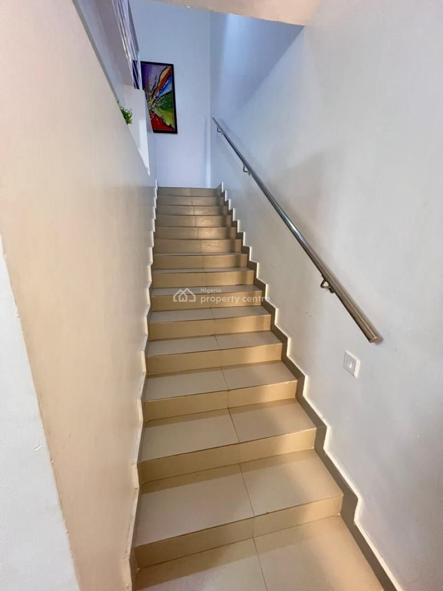 Tastefully Furnished 3-bedroom Maisonette with Inverter, Lekki Phase 1, Lekki, Lagos, Flat / Apartment for Rent