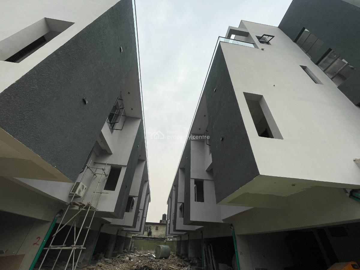 Luxury 4-bedroom Terrace Apartment with Bq., Victoria Island (vi), Lagos, Flat / Apartment for Sale