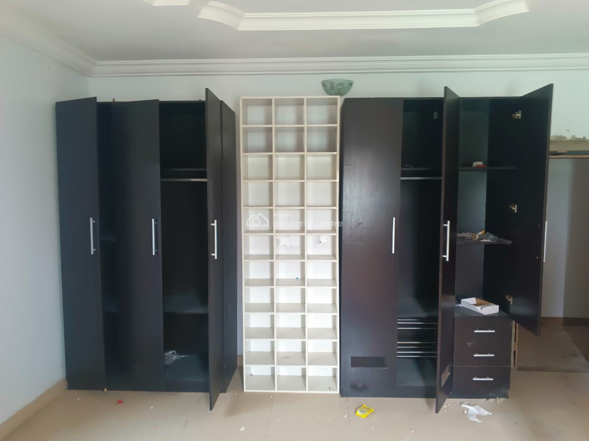 Superb 3 Bedrooms Flat..renovation Is Ongoing., Atlantic View Estate, Alpha Beach Road, New-road Bustop, Igbo Efon, Lekki, Lagos, Flat / Apartment for Rent