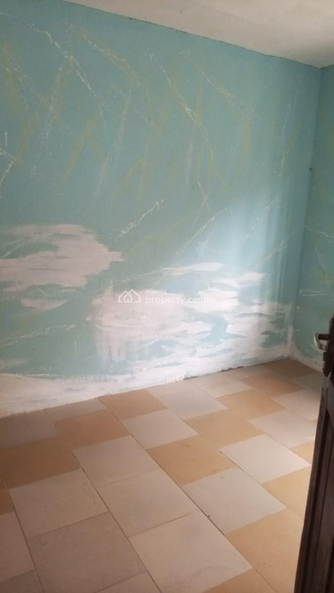 Decent Room& Parlour Self Contain, Unity Estate Elebu Ibadan, Ibadan, Oyo, Mini Flat (room and Parlour) for Rent