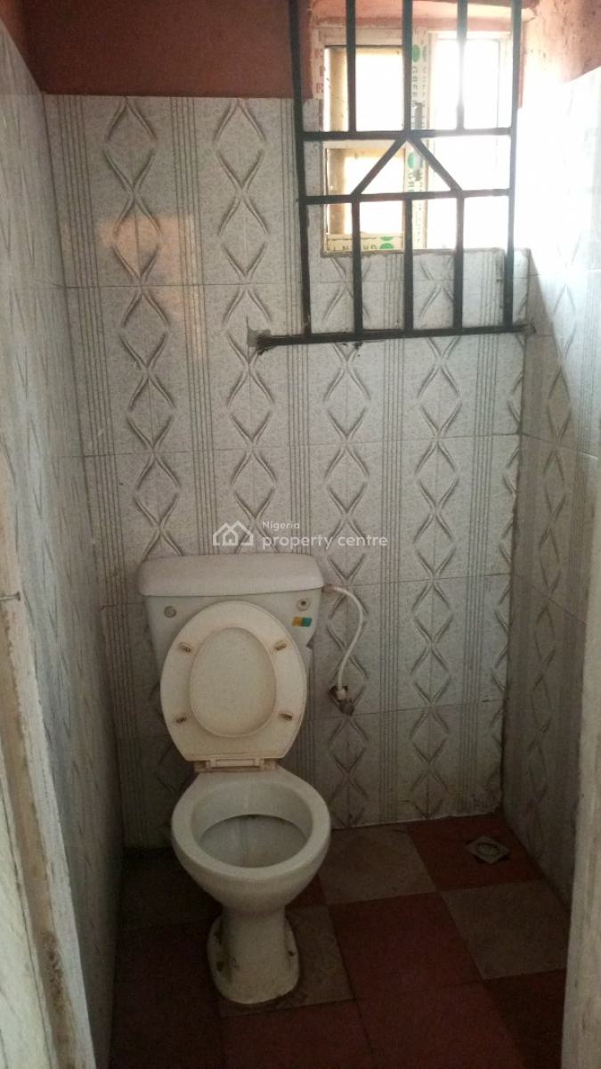 Decent Room& Parlour Self Contain, Unity Estate Elebu Ibadan, Ibadan, Oyo, Mini Flat (room and Parlour) for Rent