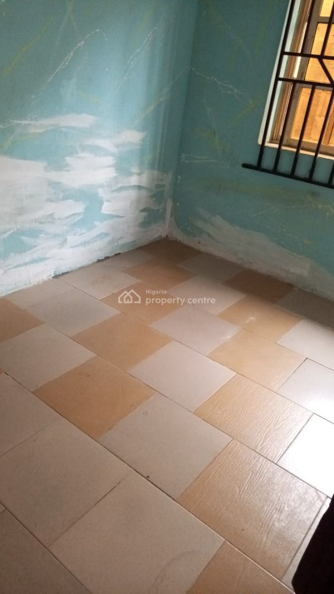 Decent Room& Parlour Self Contain, Unity Estate Elebu Ibadan, Ibadan, Oyo, Mini Flat (room and Parlour) for Rent