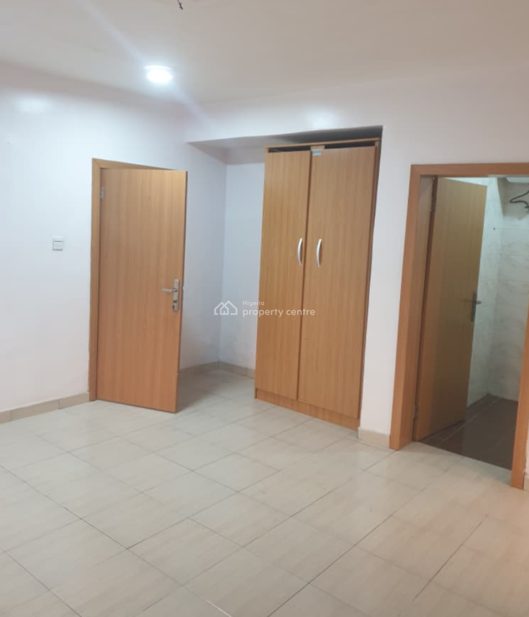 Executive 2 Bedroom Apartment, Gra Phase 2, Magodo, Lagos, Flat / Apartment for Rent