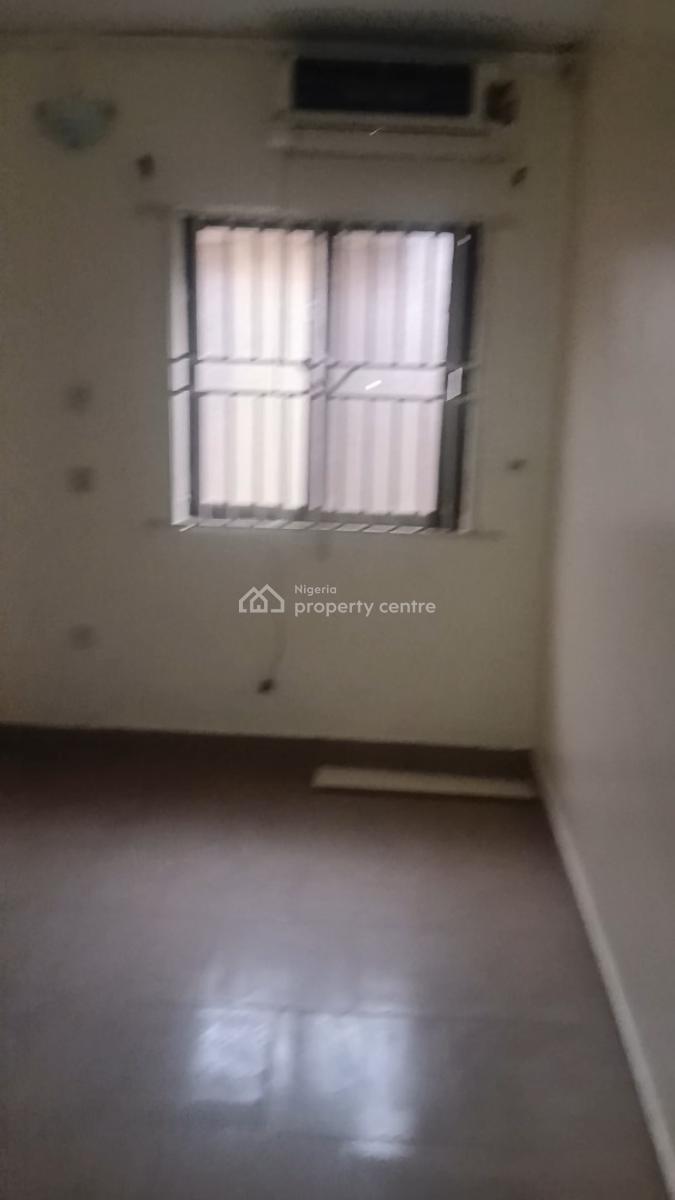 Luxury Ground Floor 2-bedroom Flat Ensuite with Water Heater, Off Ojuelegba Road, Surulere, Lagos, Flat / Apartment for Rent