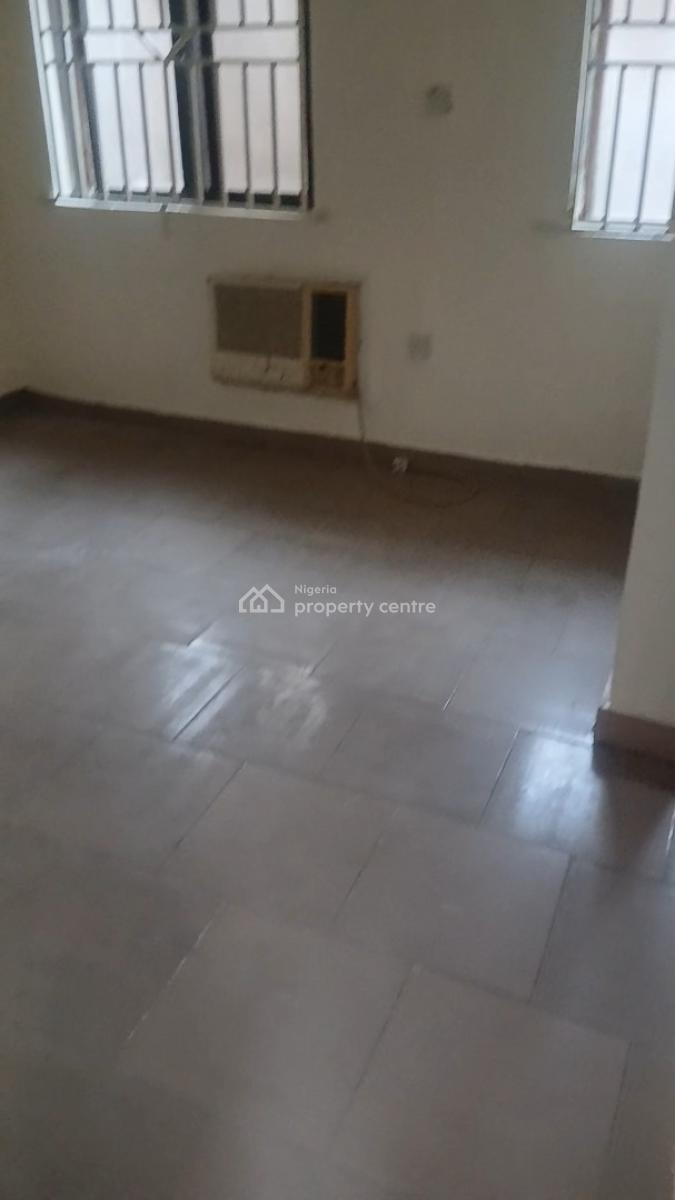 Luxury Ground Floor 2-bedroom Flat Ensuite with Water Heater, Off Ojuelegba Road, Surulere, Lagos, Flat / Apartment for Rent