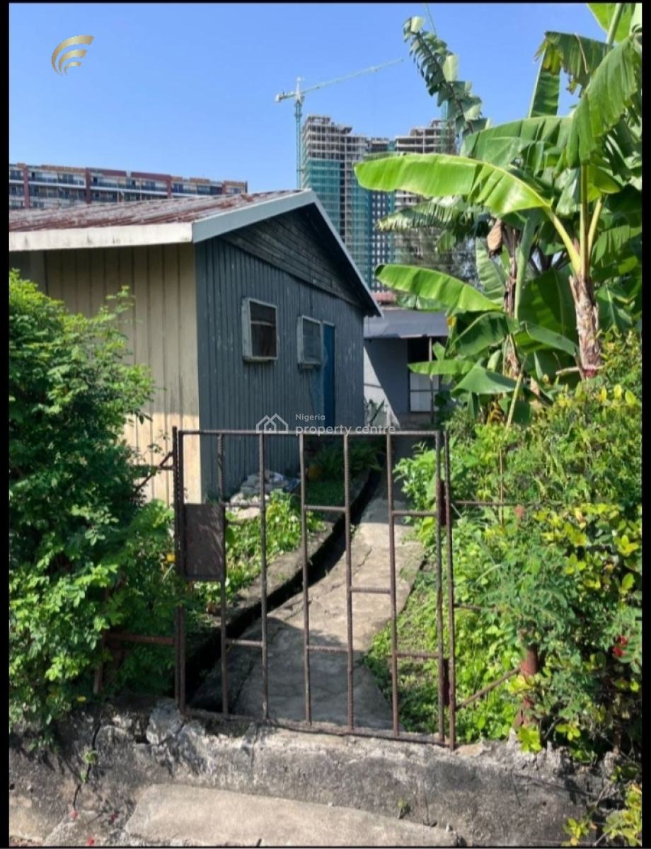 4-bedroom Demolishable Bungalow, Off Ademola Adetokunbo, Victoria Island (vi), Lagos, Land for Sale