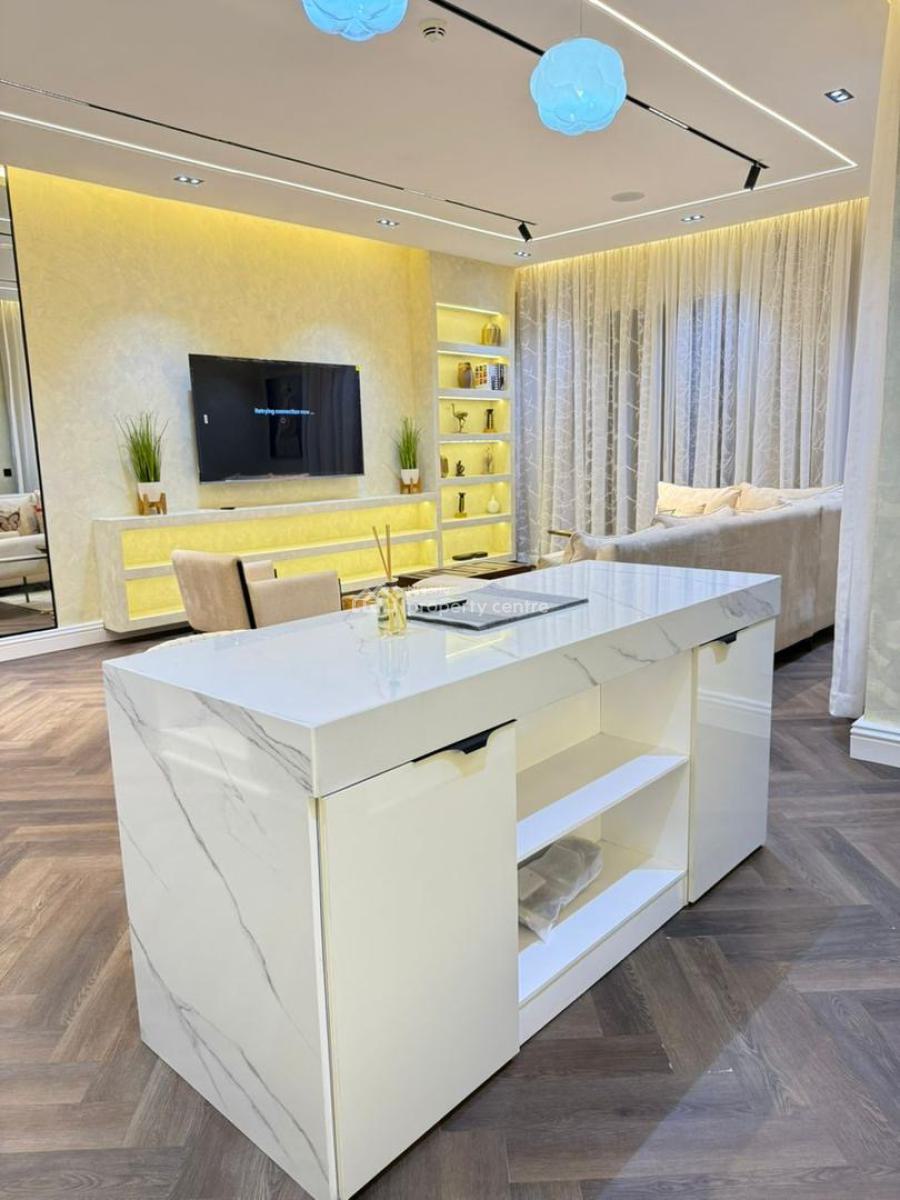 Cozy 1 Bedroom Apartment with a Swimming Pool and a Gym, Animashaun Street, Lekki Phase 1, Lekki, Lagos, Flat / Apartment Short Let