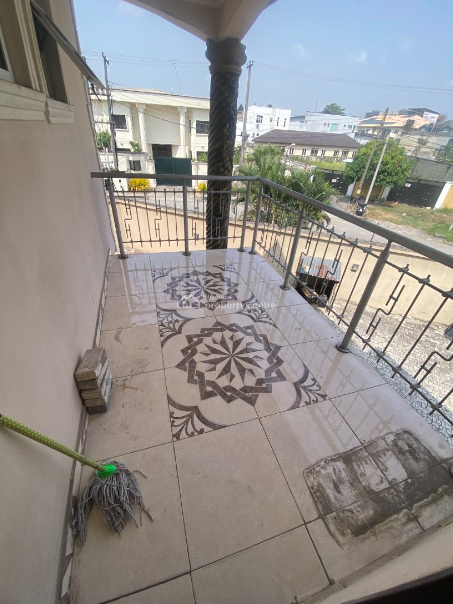 Massive Studio with Bacony, Lekki, Lekki Phase 1, Lekki, Lagos, Flat / Apartment for Rent