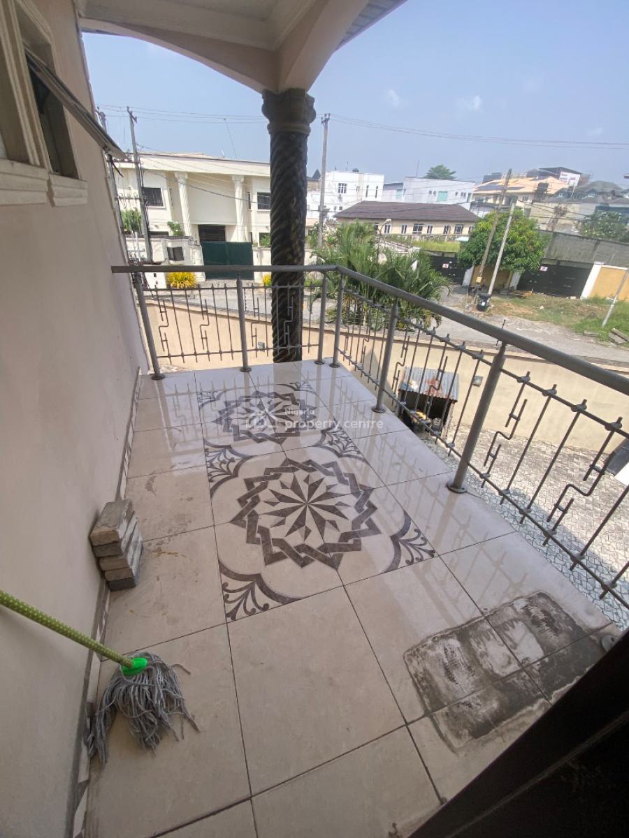 Massive Studio with Bacony, Lekki, Lekki Phase 1, Lekki, Lagos, Flat / Apartment for Rent