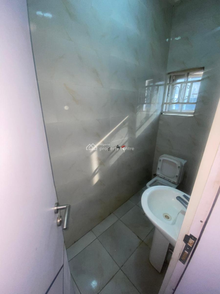 Fully Furnished Three(3) Bedroom Duplex @fortress, Fortress Estate Off Pyakasa Road Lugbe District Abuja, Lugbe District, Abuja, Terraced Duplex for Rent