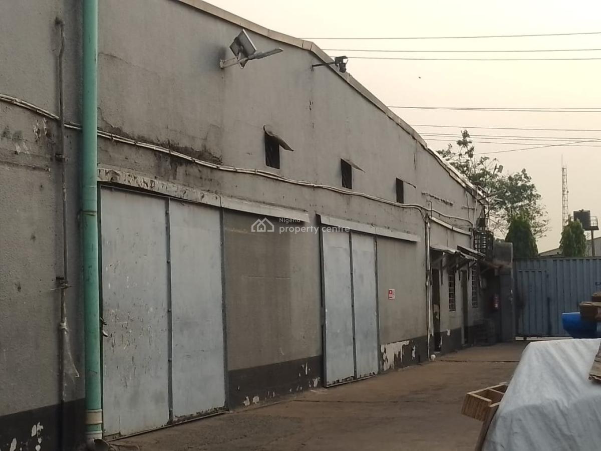4576sqm Warehouse, Agege Motor Road, Mushin, Lagos, Warehouse for Sale