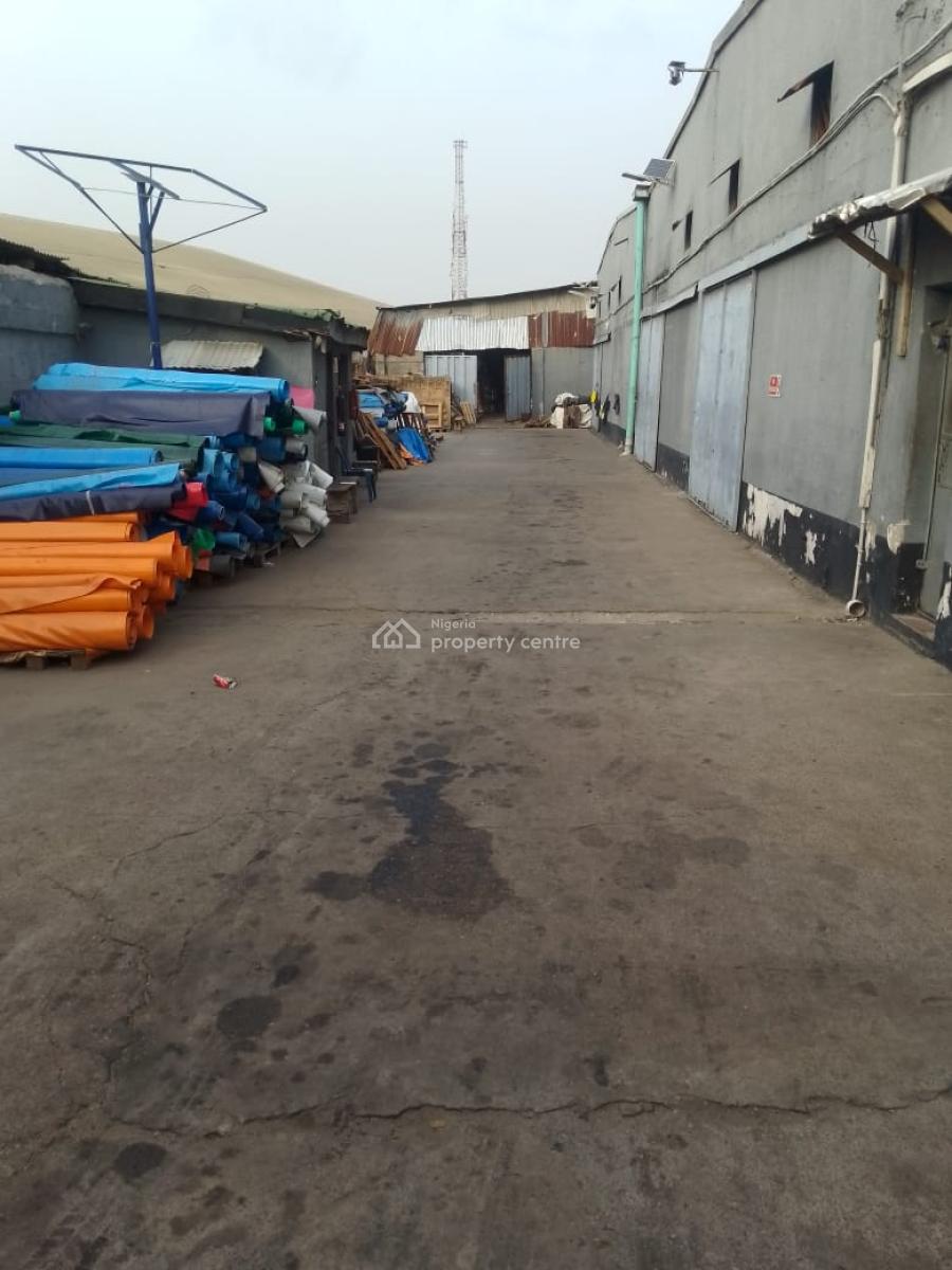 4576sqm Warehouse, Agege Motor Road, Mushin, Lagos, Warehouse for Sale