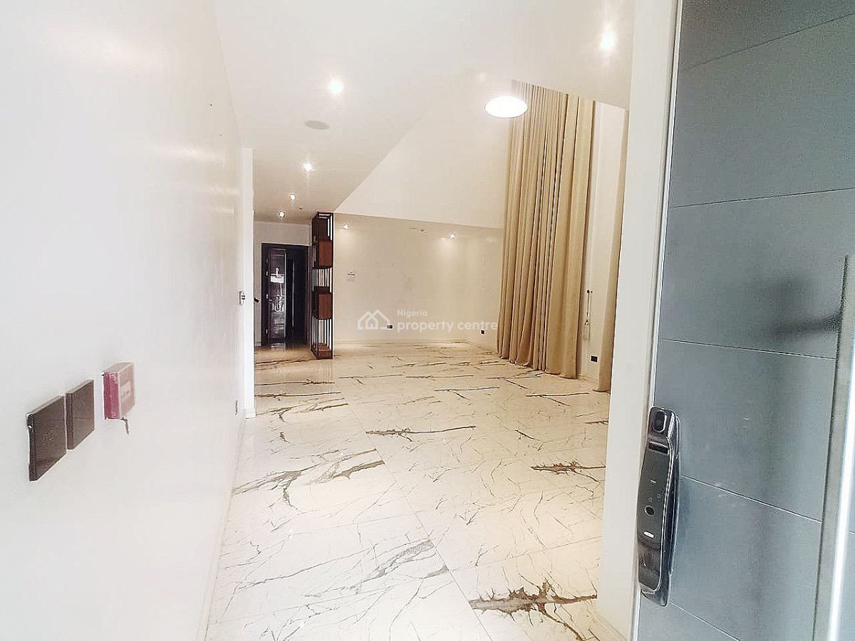 Exquisite 6 Bedroom Fully Detached Smart Duplex + Bq, Guzape District, Abuja, Detached Duplex for Sale