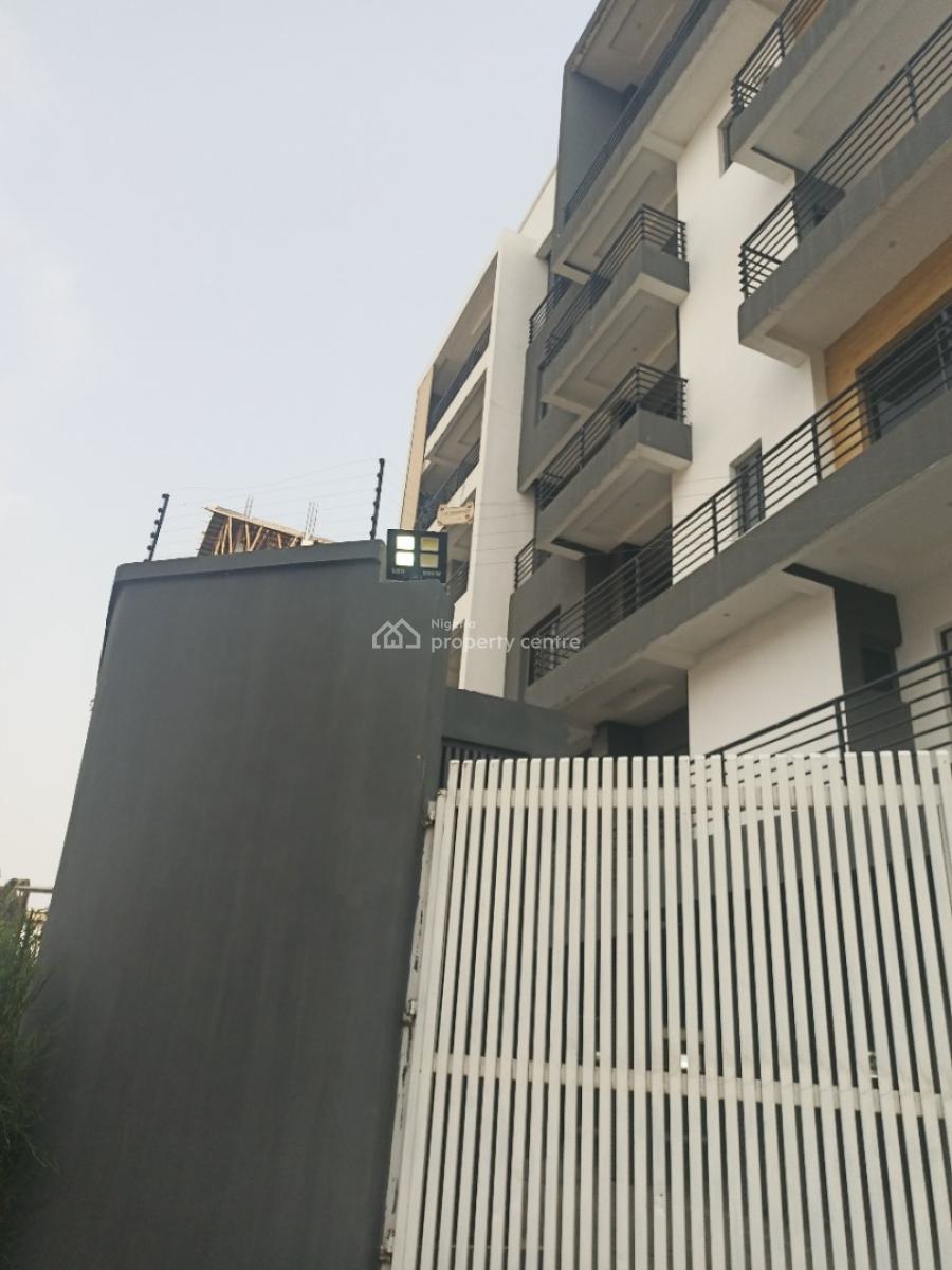 2 Bedroom Apartment with Spacious Rooms, Lekki Phase 1, Lekki, Lagos, Flat / Apartment for Rent