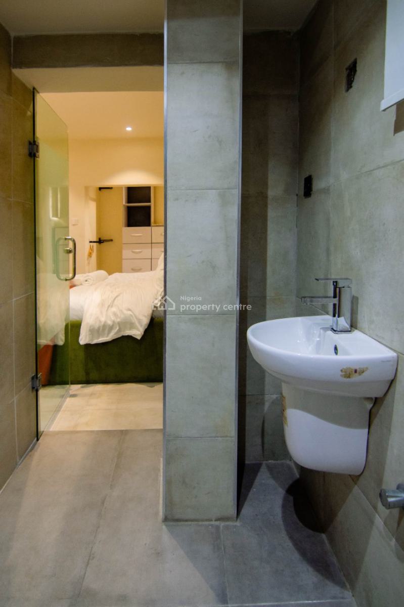 4 Bedrooom Apartment, Lekki Phase 1, Lekki, Lagos, House Short Let