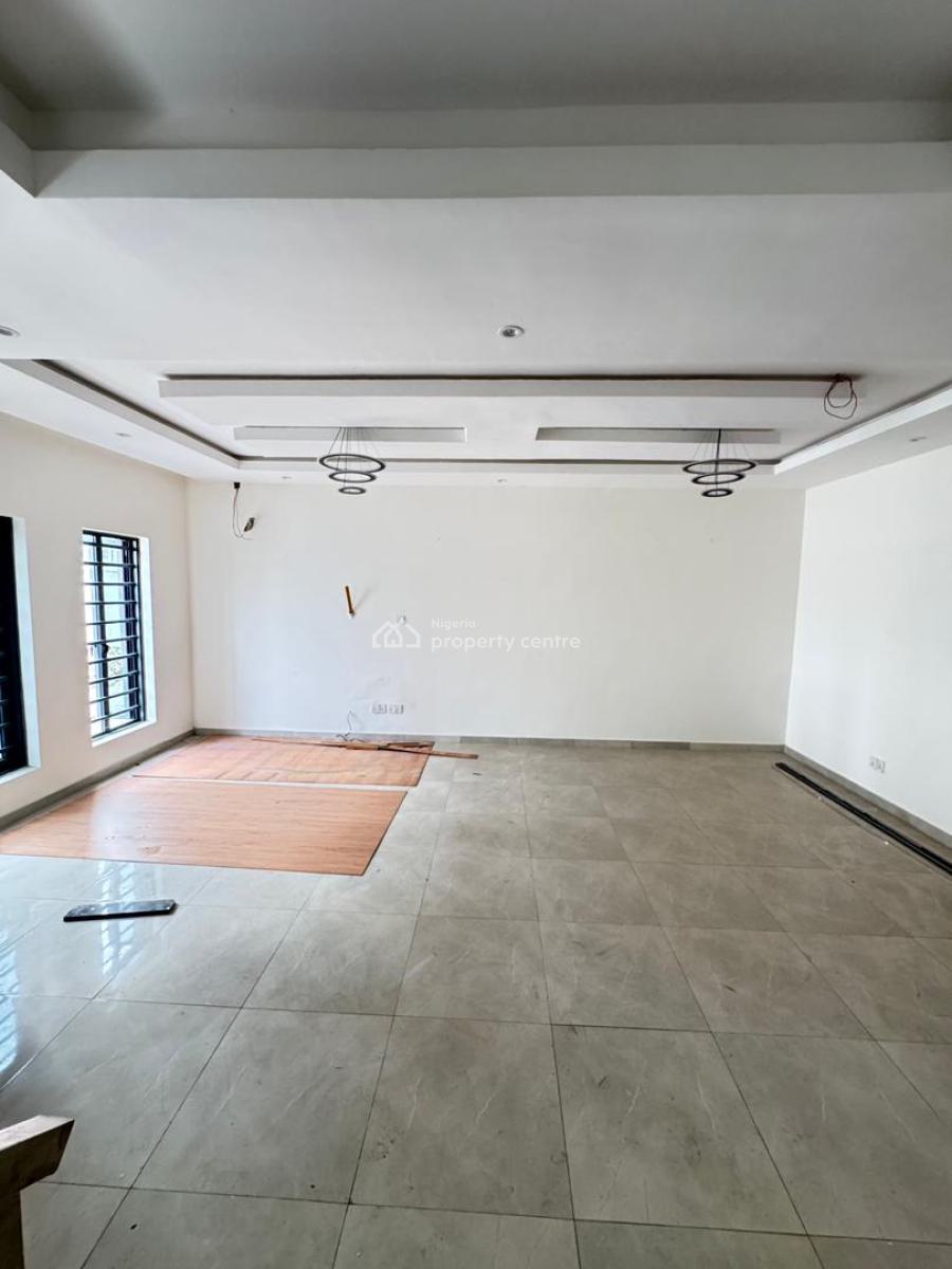 Well Built 3 Bedroom Duplex, Chevron, Lekki, Lagos, Terraced Duplex for Sale