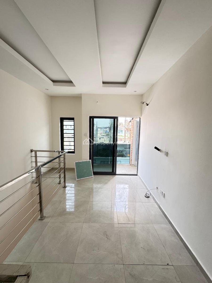 Well Built 3 Bedroom Duplex, Chevron, Lekki, Lagos, Terraced Duplex for Sale