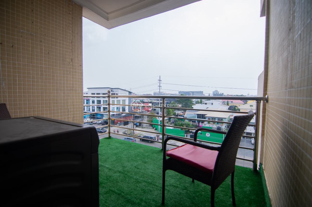 3 Bedroom Apartment, Lekki Phase 1, Lekki, Lagos, Flat / Apartment Short Let