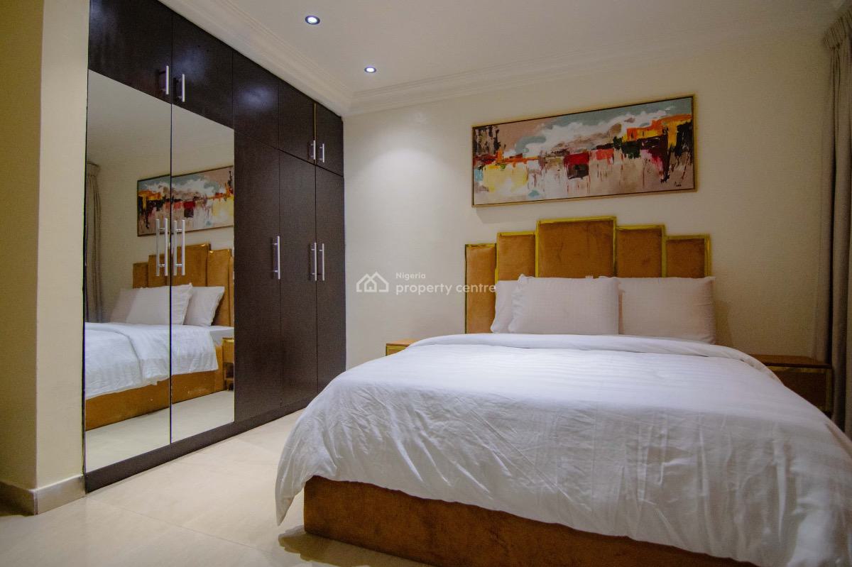 3 Bedroom Apartment, Lekki Phase 1, Lekki, Lagos, Flat / Apartment Short Let