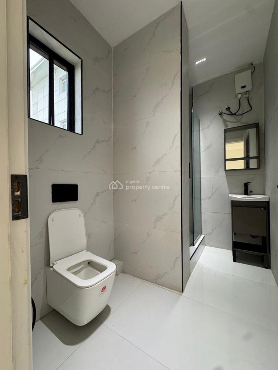 Spacious  4 Bedroom Terrace Duplex, Osapa, Lekki, Lagos, House for Sale