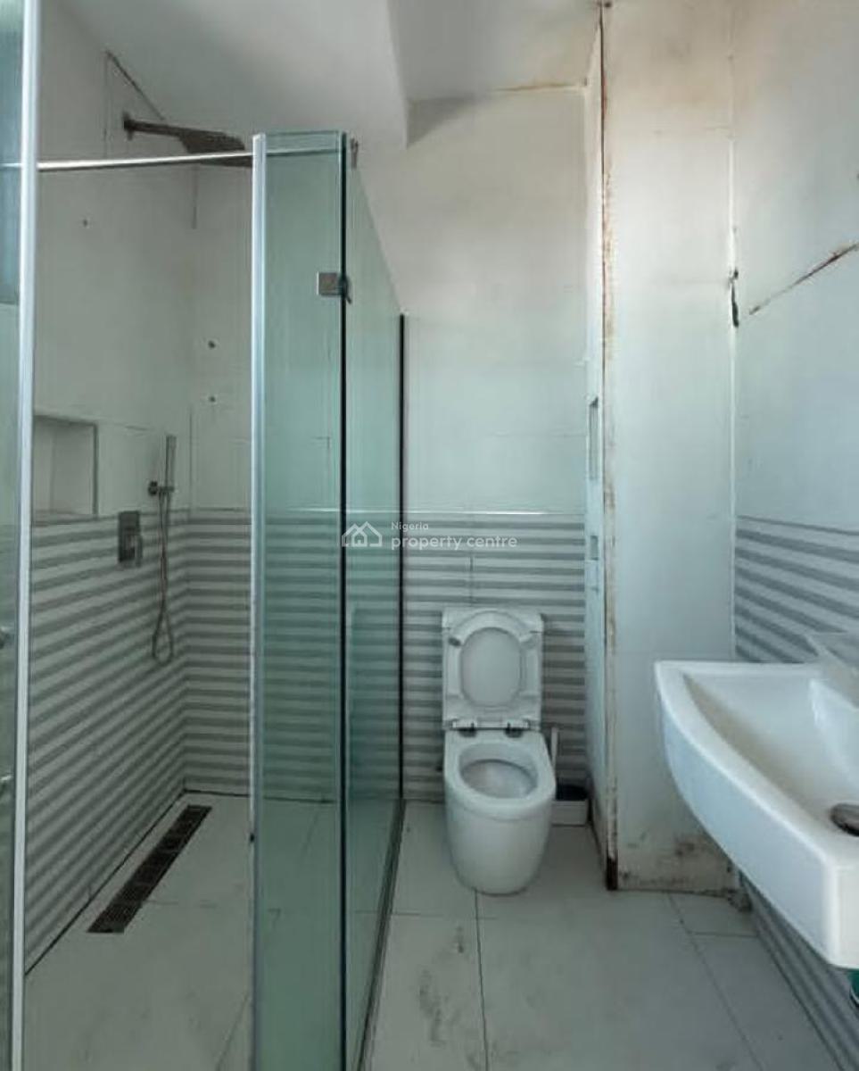 Well Built 2 Bedroom Apartment, Ologolo, Lekki, Lagos, Flat / Apartment for Rent