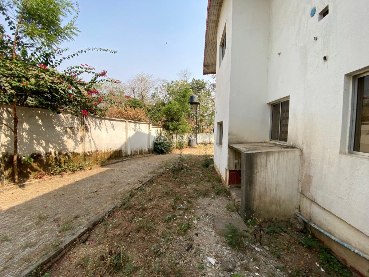 Massive 10 Bedroom Duplex for Office Use, Ministers Hill, Maitama District, Abuja, Detached Duplex for Rent