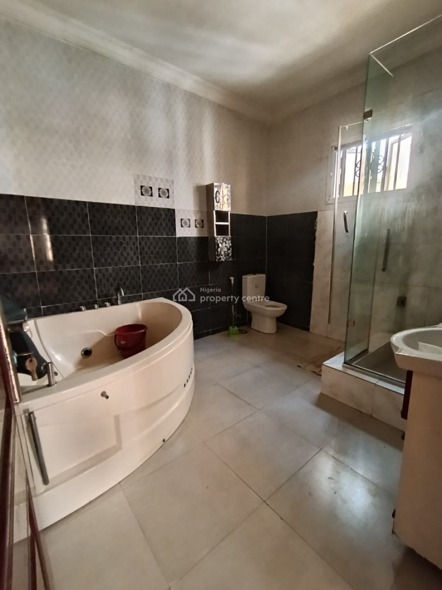 a Spacious Master Bedroom Studio Apartment with Personal Prepaid Meter, Bera Estate Chevron Drive 🔰, Lekki, Lagos, Self Contain (single Rooms) for Rent