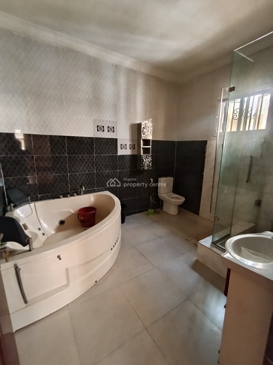 a Spacious Master Bedroom Studio Apartment with Personal Prepaid Meter, Bera Estate Chevron Drive 🔰, Lekki, Lagos, Self Contain (single Rooms) for Rent
