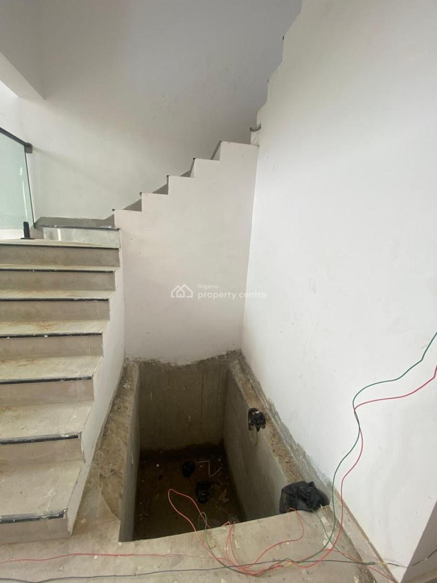 6-bedroom Fully Detached Duplex + Bq, Lekki Phase 1, Lekki, Lagos, Detached Duplex for Sale