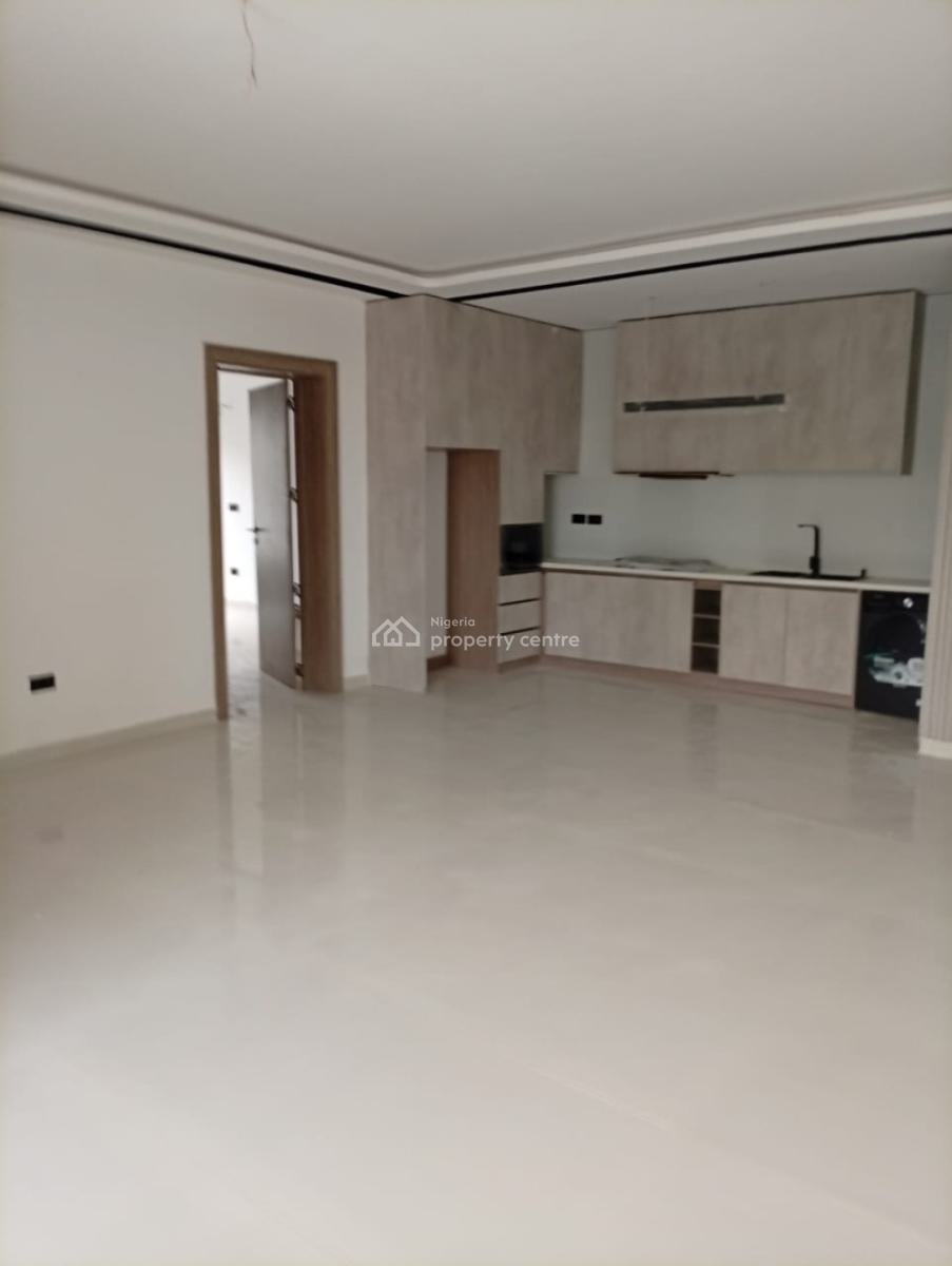 Decently Built 2 Bedroom Apartment, Lekki Phase 1, Lekki, Lagos, Flat / Apartment for Sale