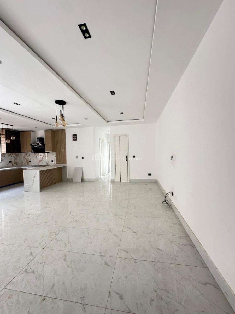 Luxury 2 Bedroom Apartment with Gym and Elevator in a Secure Location, Lekki Phase 1, Lekki, Lagos, Flat / Apartment for Sale