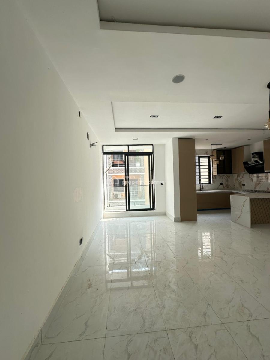 Luxury 2 Bedroom Apartment with Gym and Elevator in a Secure Location, Lekki Phase 1, Lekki, Lagos, Flat / Apartment for Sale