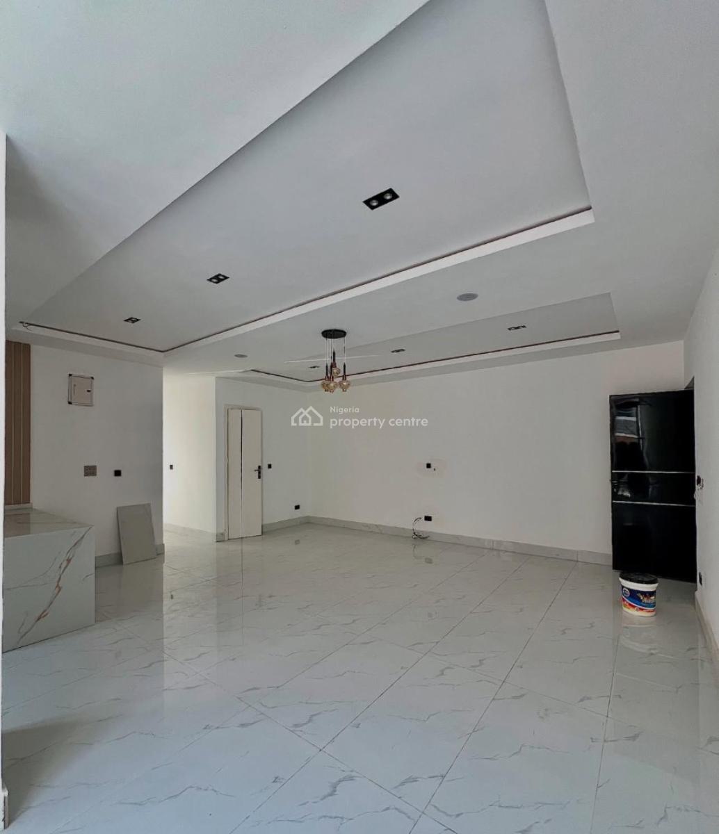 Fully Serviced 2 Bedrooms Apartment, Lekki Phase 1, Lekki, Lagos, Flat / Apartment for Sale