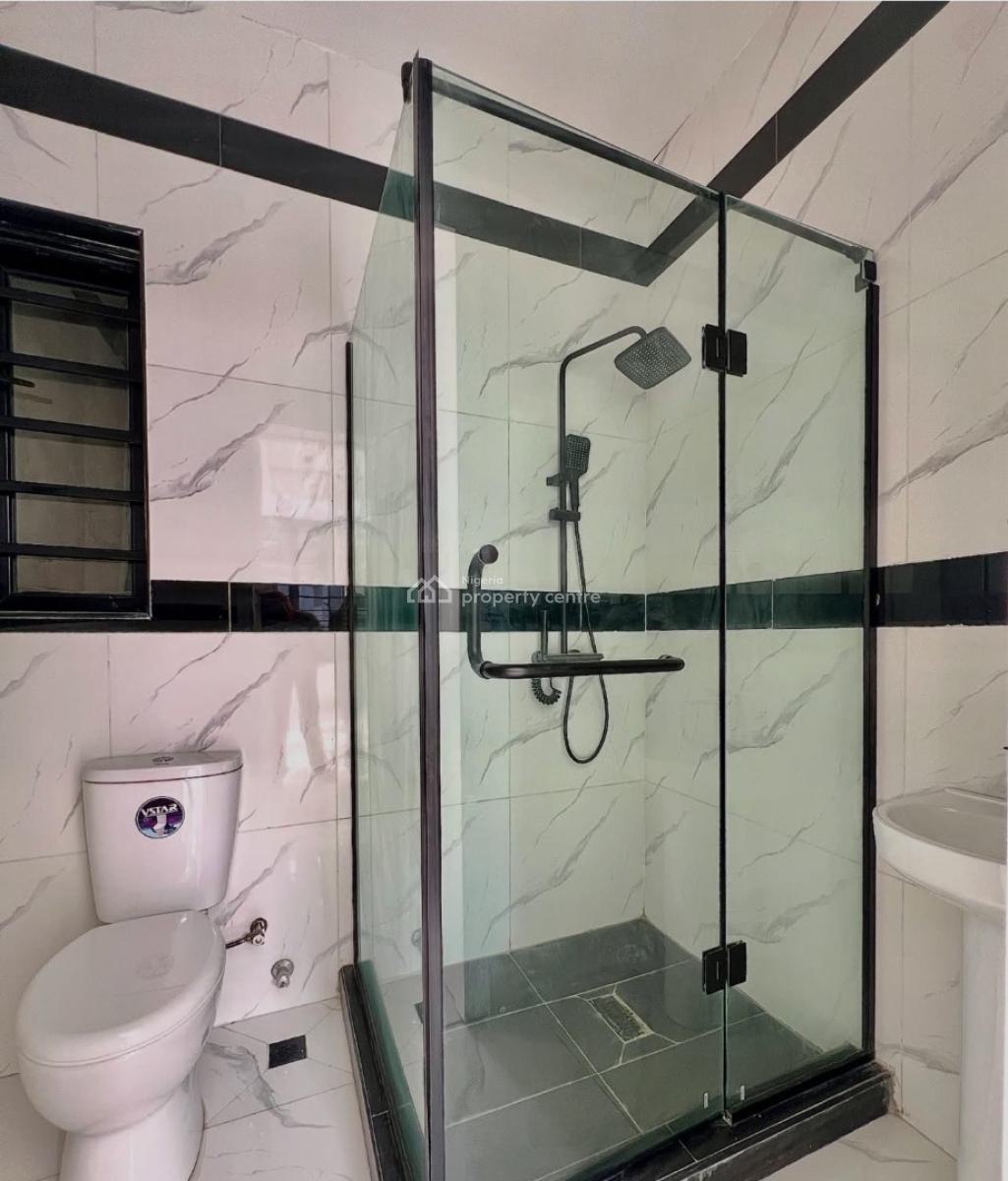 Fully Serviced 2 Bedrooms Apartment, Lekki Phase 1, Lekki, Lagos, Flat / Apartment for Sale