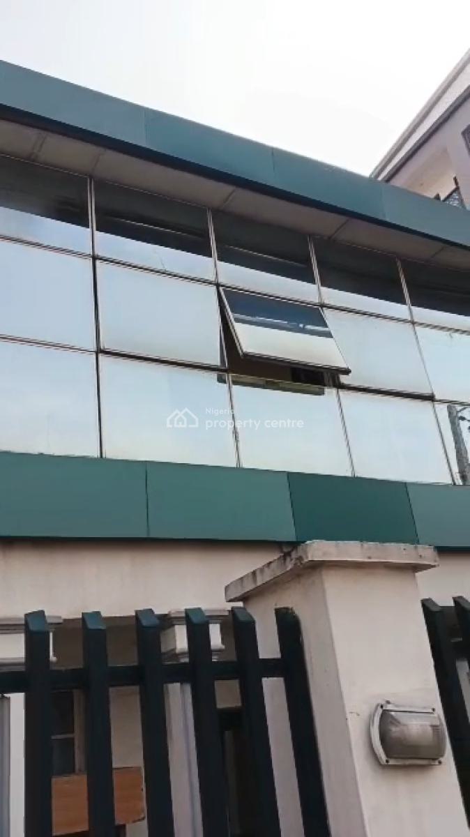 6 Bedroom Office Space with 2 Bedroom Chalets, Alagomeji, Yaba, Lagos, Office Space for Rent