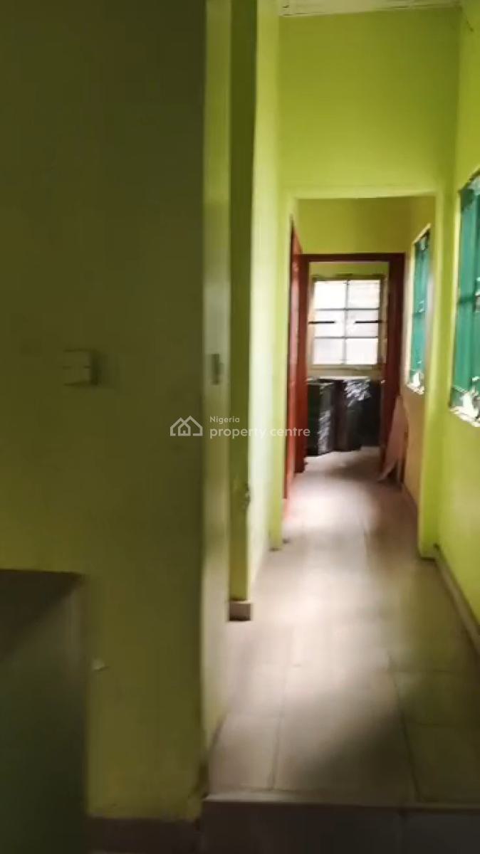 6 Bedroom Office Space with 2 Bedroom Chalets, Alagomeji, Yaba, Lagos, Office Space for Rent
