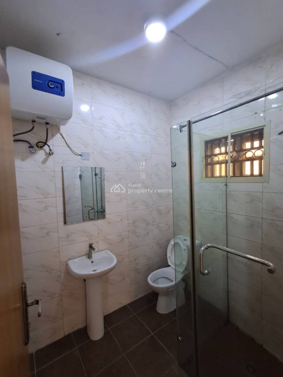 Well Maintained Standard 2 Bedroom Apartment, Gra Phase 2, Magodo, Lagos, Flat / Apartment for Rent