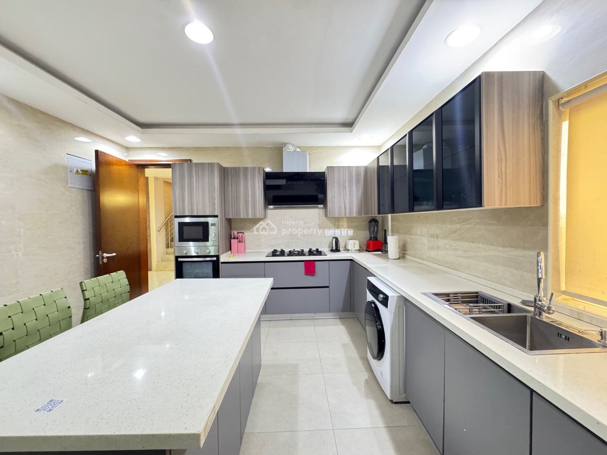 Tastefully Furnished 4-bedroom Maisonette Penthouse, Off Alfred Rewane, Ikoyi, Lagos, Flat / Apartment for Rent
