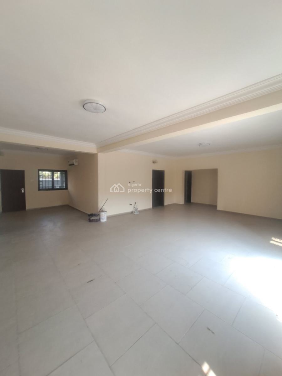 Well Built 3 Bedroom Apartment with Bq, Acs, Pool and Elevator, Lekki Phase 1, Lekki, Lagos, Flat / Apartment for Rent