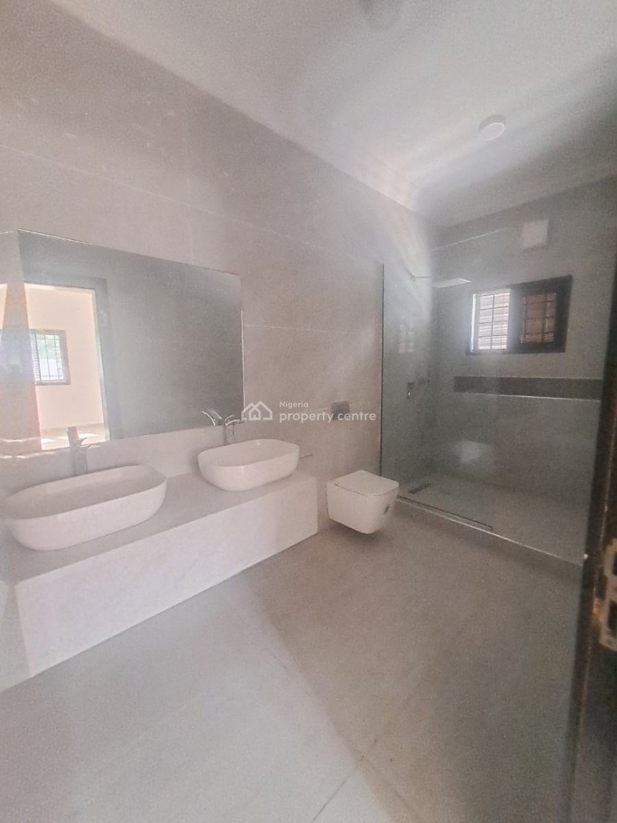 Well Built 3 Bedroom Apartment with Bq, Acs, Pool and Elevator, Lekki Phase 1, Lekki, Lagos, Flat / Apartment for Rent