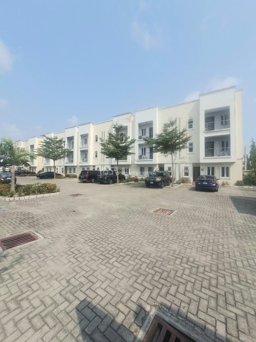 Well Built 4 Bedroom Terrace with Bq, Lekki Phase 1, Lekki, Lagos, Terraced Duplex for Rent