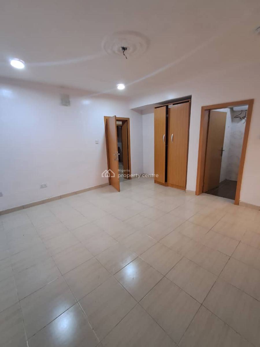 Decent Well Maintained 2 Bedroom Flat, Gra Phase 2, Magodo, Lagos, House for Rent