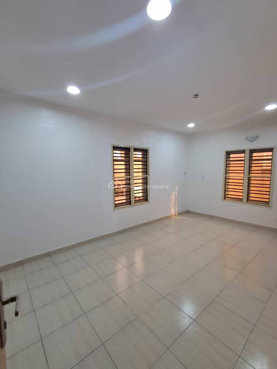 Standard 2bedroom Flat with All Room Ensuite at Magodo Phase 2, Gra Phase 2, Magodo, Lagos, Flat / Apartment for Rent