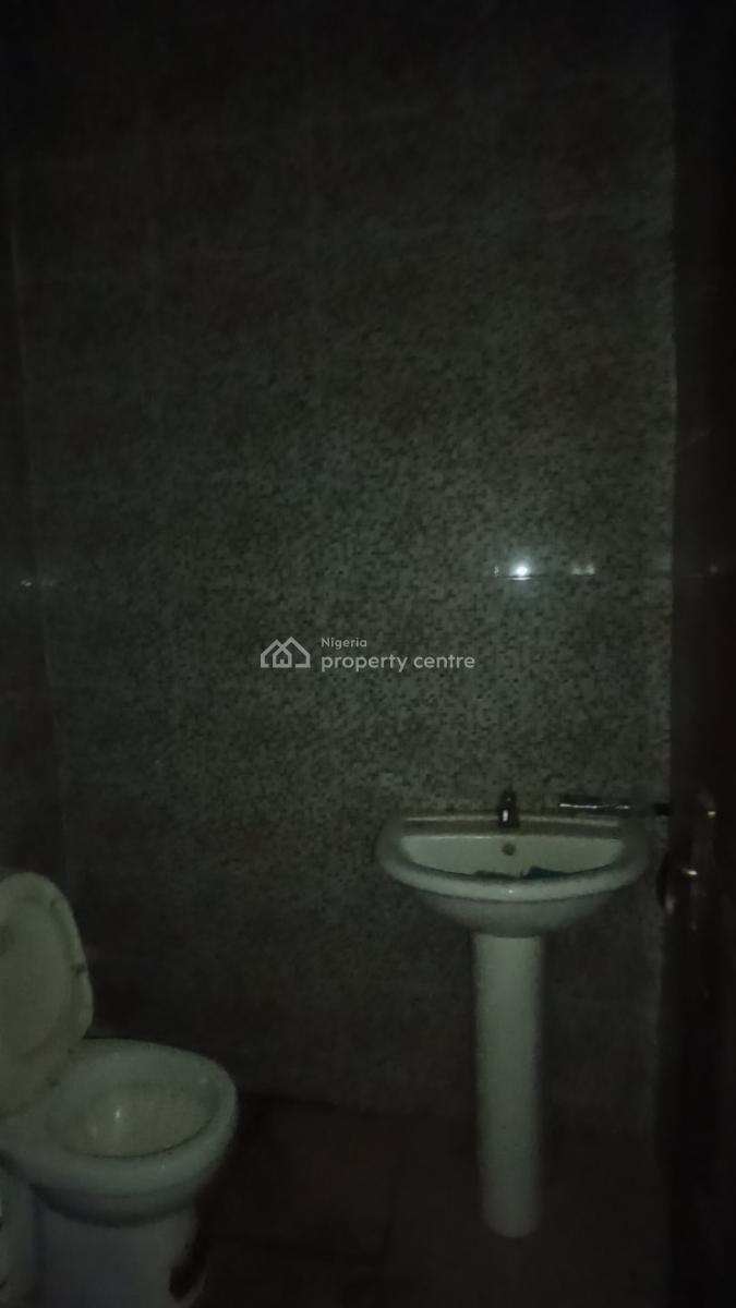 2bedroom Flat at Utako, Utako, Abuja, Flat / Apartment for Rent