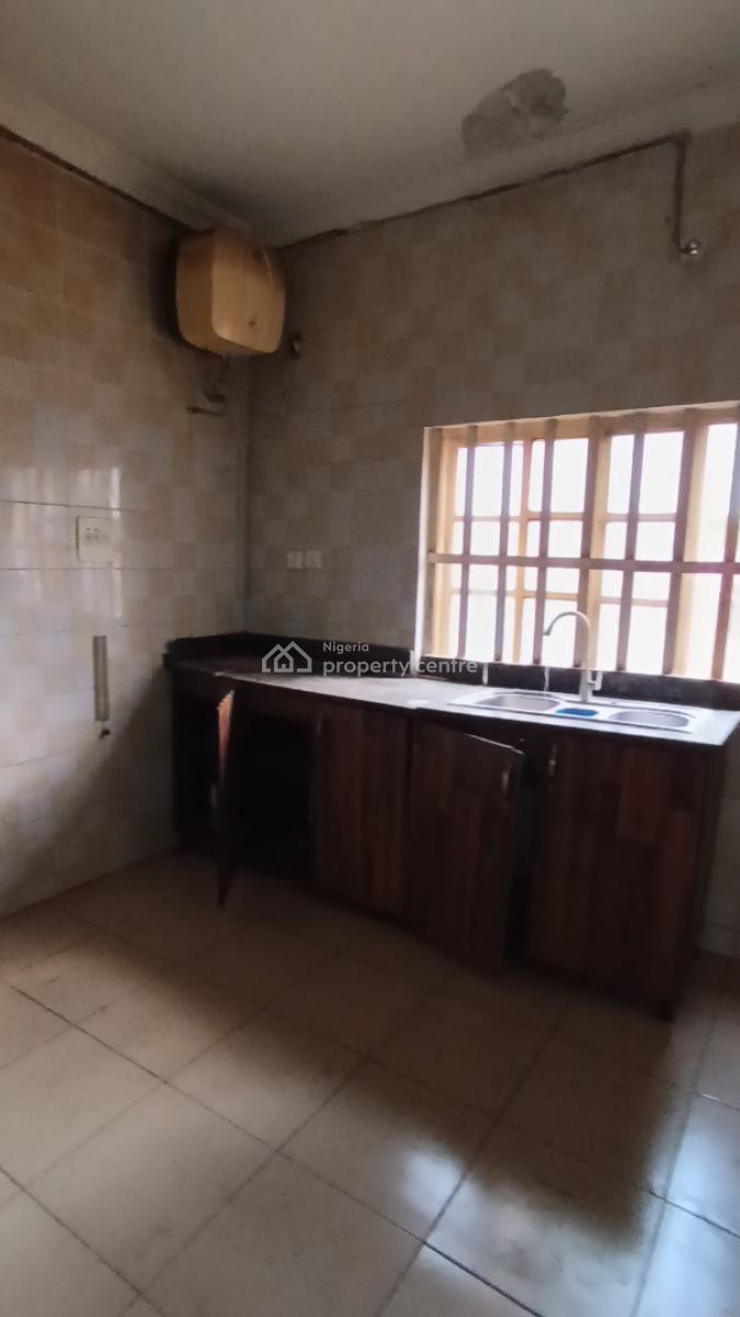 2bedroom Flat at Utako, Utako, Abuja, Flat / Apartment for Rent
