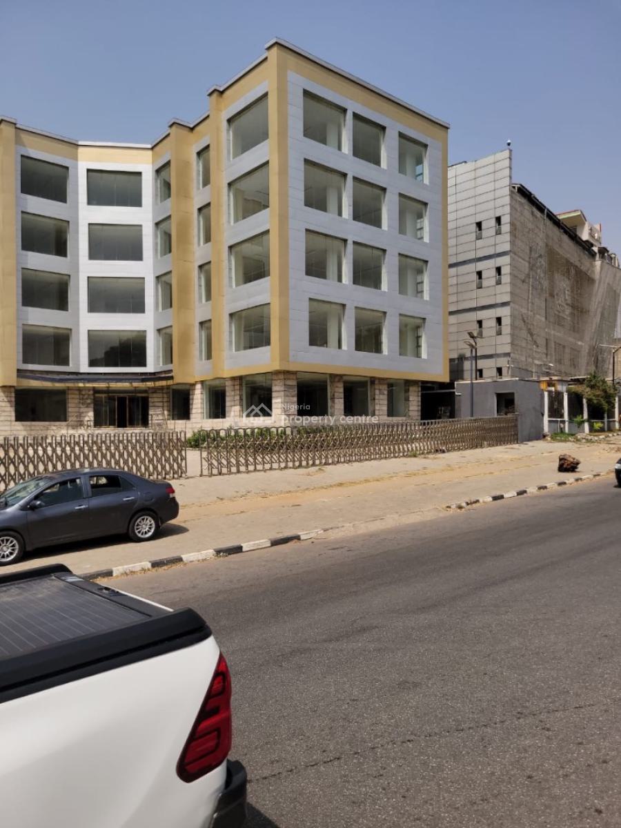 Newly Built Mall Ademola Adetukobu Crescent, Ademola Adetukobu Crescent, Wuse 2, Abuja, Plaza / Complex / Mall for Sale